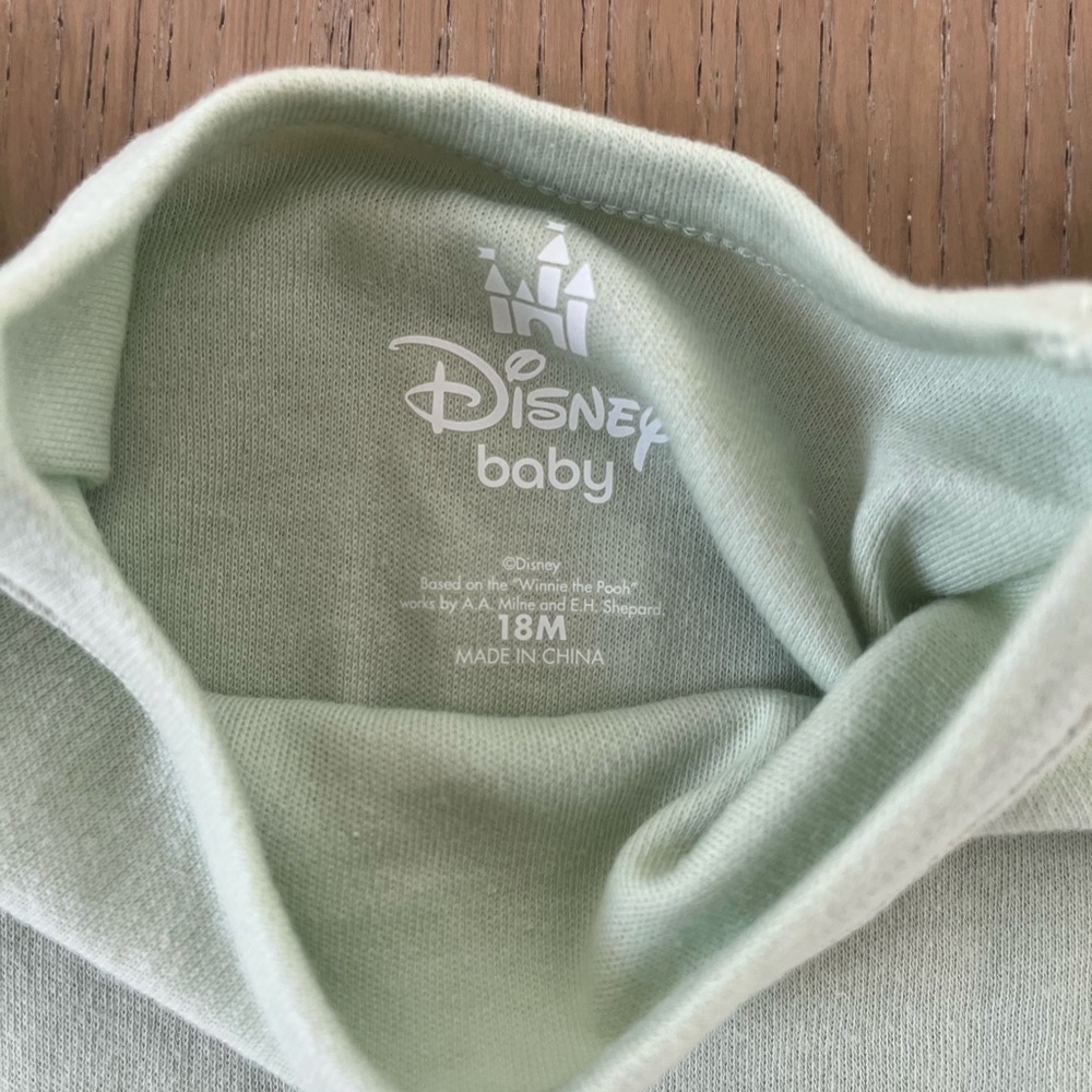 NEW Winnie The Pooh Overall Romper Shorterall Set Disney Green 18 months - Picture 8 of 9